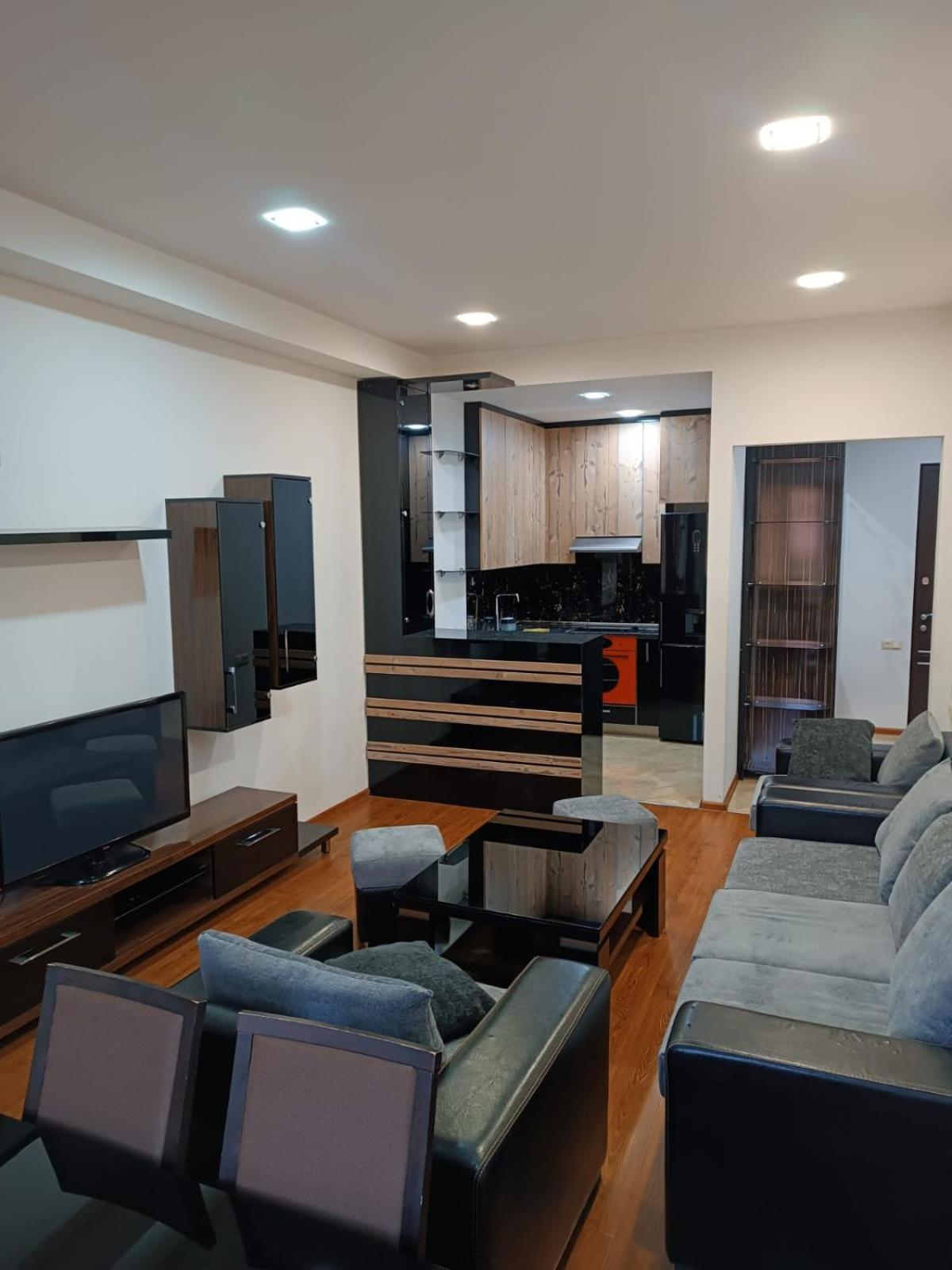 Rent Inn Yerevan On Buzand Street מראה חיצוני תמונה
